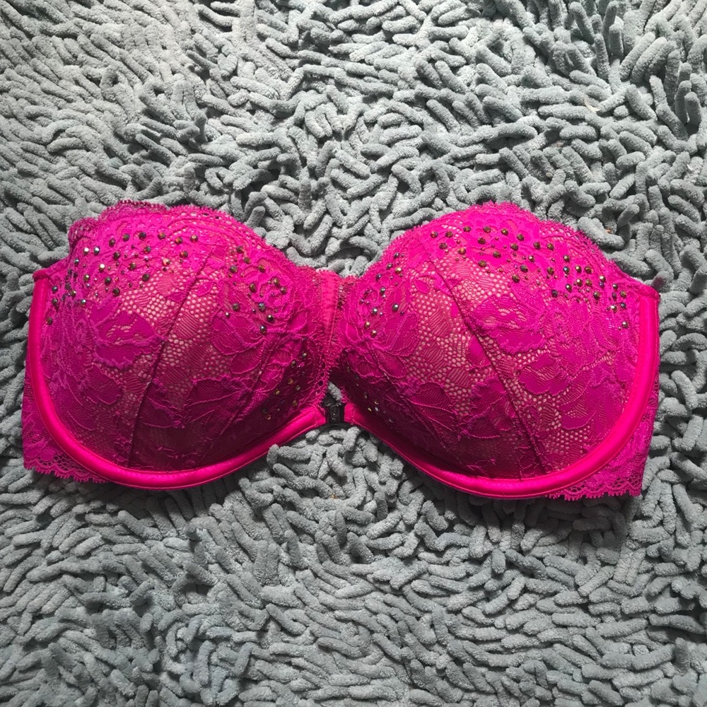 BRIGHT pink Victoria’s Secret strapless bra